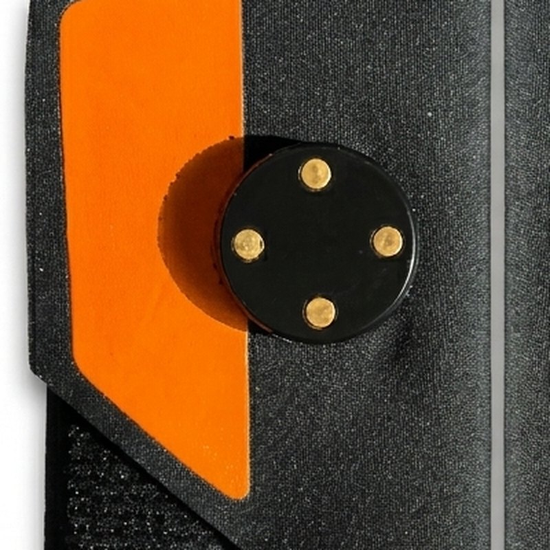 Slipper control button close-up